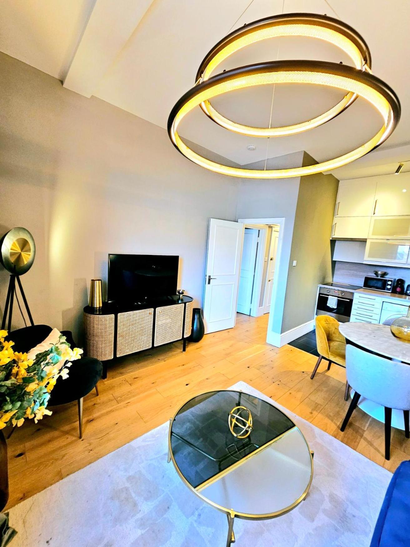 Gorgeous Hyde Park Home With Elevator Access By Tube Metro Stations Londra Exterior foto